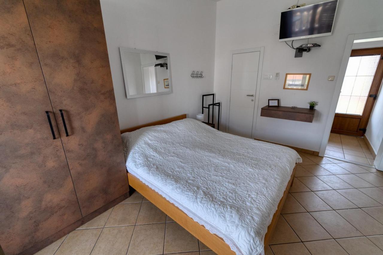 Apartmani Vesna Bibinje Eksteriør billede